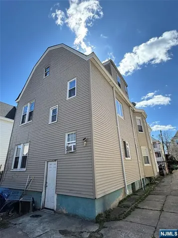 219 Lawrence Place Paterson NJ 07501
