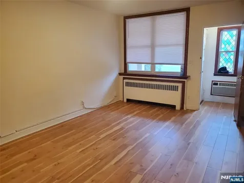 143 Bergen Boulevard Palisades Park NJ 07650