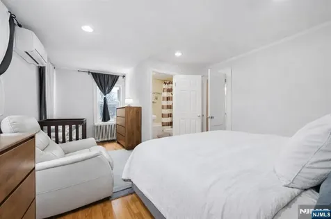 6 Franklin Avenue Montclair NJ 07042