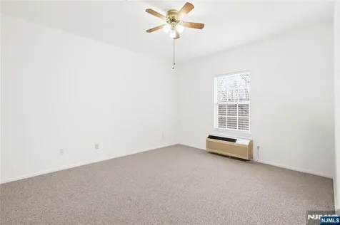 4 Richmond Road West Milford NJ 07480