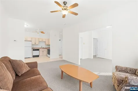 4 Richmond Road West Milford NJ 07480