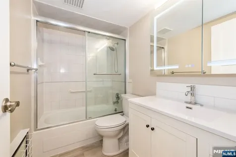 550 Fairview Westwood NJ 07675