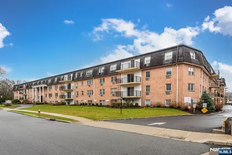 550 Fairview Westwood NJ 07675