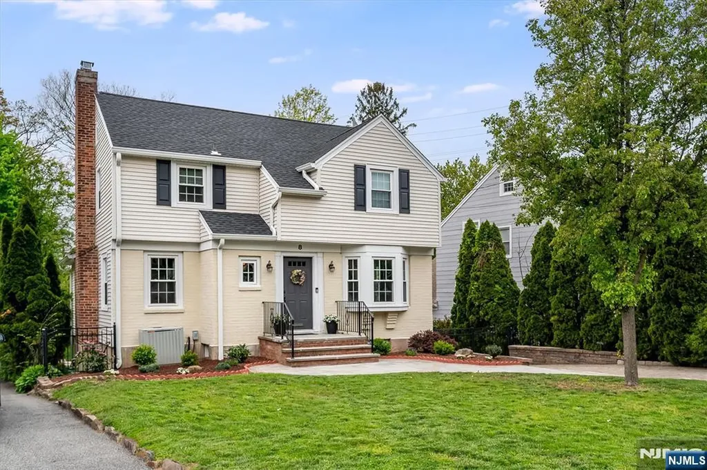 8 Abbington Terrace Glen Rock NJ 07452