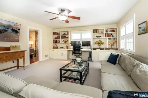 8 Abbington Terrace Glen Rock NJ 07452