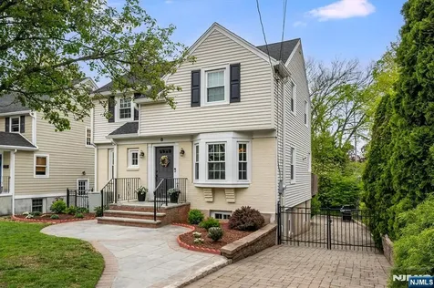 8 Abbington Terrace Glen Rock NJ 07452