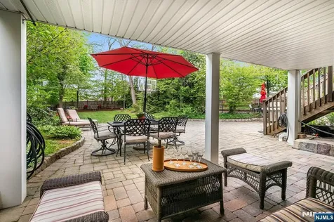 8 Abbington Terrace Glen Rock NJ 07452