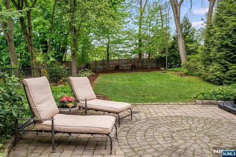 8 Abbington Terrace Glen Rock NJ 07452