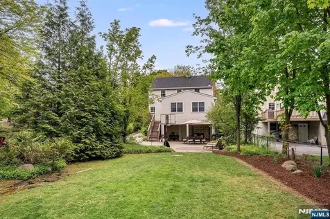 8 Abbington Terrace Glen Rock NJ 07452