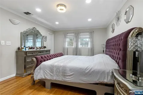 8 Curtis Drive Lincoln Park Borough NJ 07035
