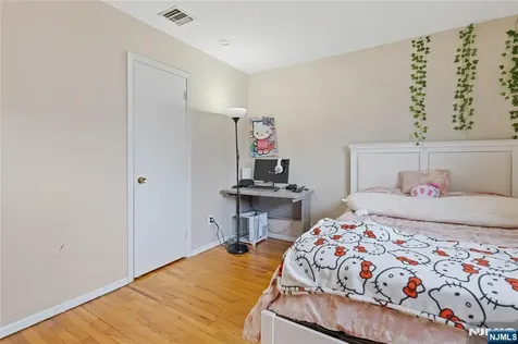 8 Curtis Drive Lincoln Park Borough NJ 07035