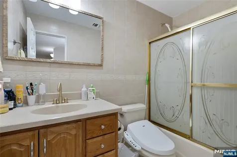 8 Curtis Drive Lincoln Park Borough NJ 07035