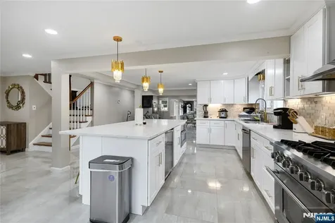 8 Curtis Drive Lincoln Park Borough NJ 07035