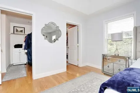 802 Whitney Lane Allendale NJ 07401