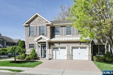 802 Whitney Lane Allendale NJ 07401