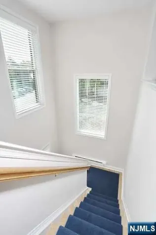 802 Whitney Lane Allendale NJ 07401