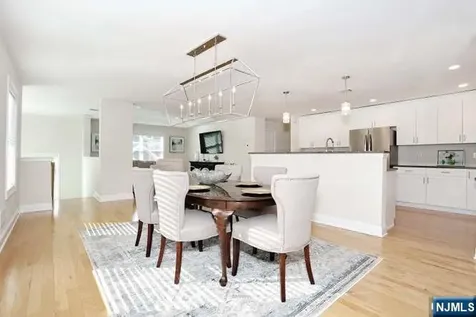 802 Whitney Lane Allendale NJ 07401