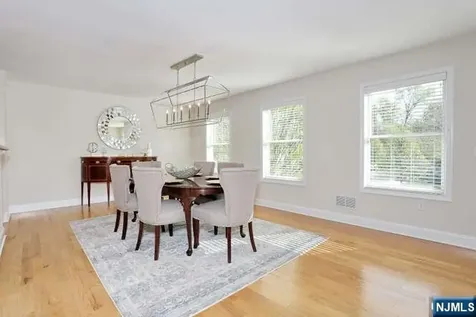 802 Whitney Lane Allendale NJ 07401