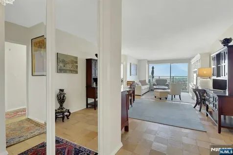 1530 Palisade Avenue Fort Lee NJ 07024