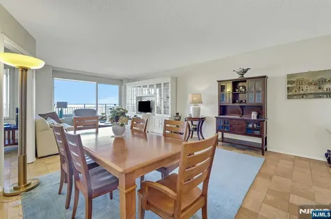 1530 Palisade Avenue Fort Lee NJ 07024