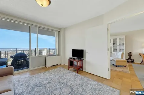 1530 Palisade Avenue Fort Lee NJ 07024