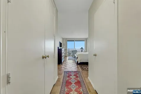 1530 Palisade Avenue Fort Lee NJ 07024