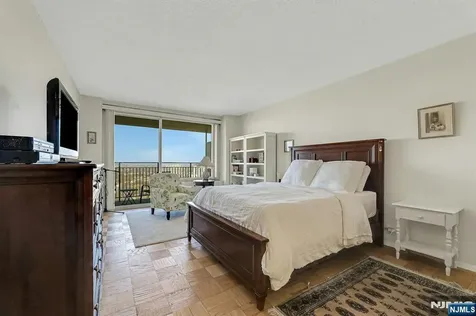 1530 Palisade Avenue Fort Lee NJ 07024