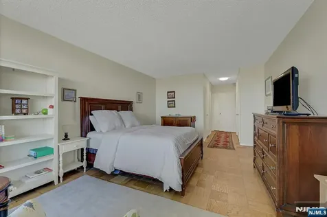 1530 Palisade Avenue Fort Lee NJ 07024