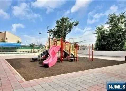 1203 River Road Edgewater NJ 07020