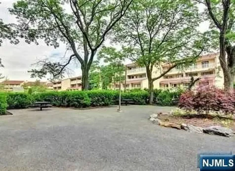1203 River Road Edgewater NJ 07020