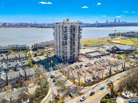 1203 River Road Edgewater NJ 07020