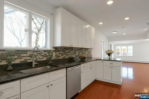 40 3rd Avenue Westwood NJ 07675