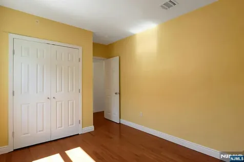40 3rd Avenue Westwood NJ 07675