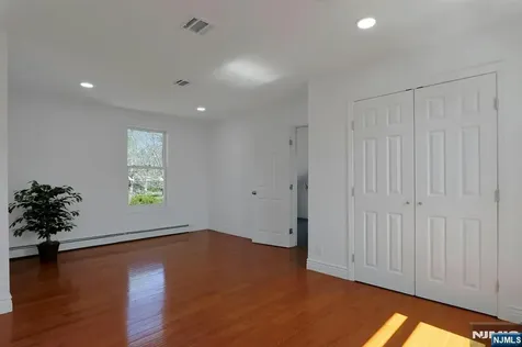40 3rd Avenue Westwood NJ 07675
