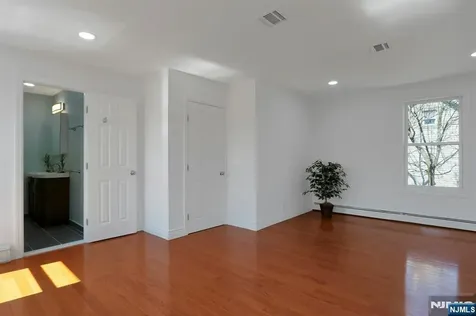 40 3rd Avenue Westwood NJ 07675