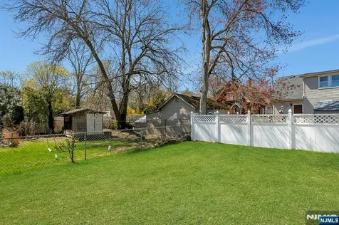 40 3rd Avenue Westwood NJ 07675