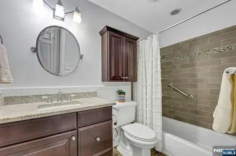 1712 Faulkner Court Mahwah NJ 07430
