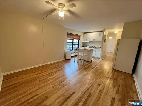 241 E Main Street Bergenfield NJ 07621