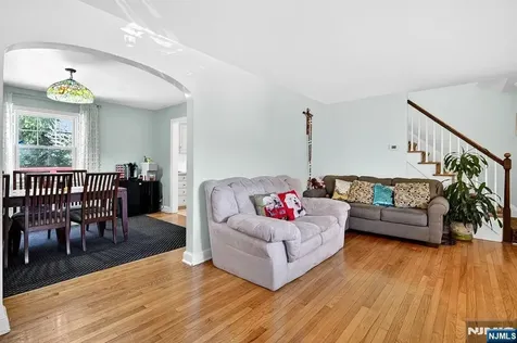 10 North Drive East Brunswick NJ 08816