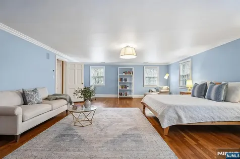 70 Yantacaw Brook Road Montclair NJ 07043