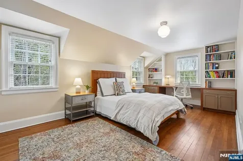 70 Yantacaw Brook Road Montclair NJ 07043