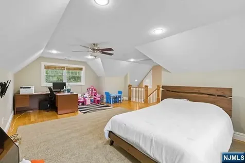 27 Ringwood Lane West Milford NJ 07421