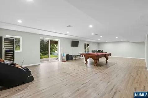27 Ringwood Lane West Milford NJ 07421