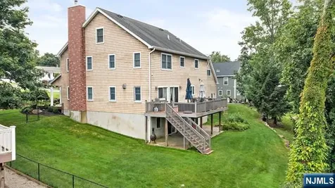 27 Ringwood Lane West Milford NJ 07421