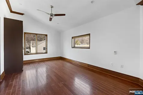 1286 River Road Edgewater NJ 07020