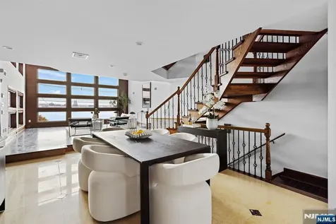 1286 River Road Edgewater NJ 07020