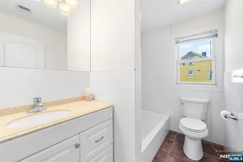 233 5th Street Fairview NJ 07022
