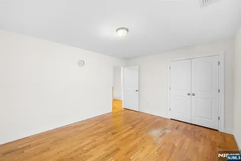 233 5th Street Fairview NJ 07022