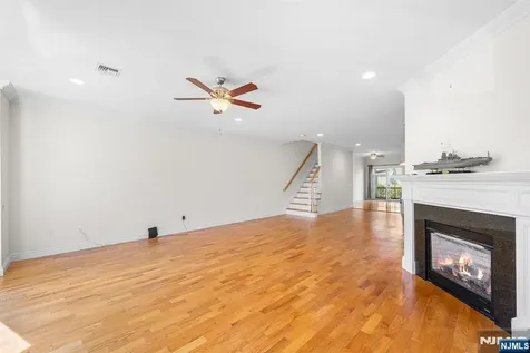 233 5th Street Fairview NJ 07022