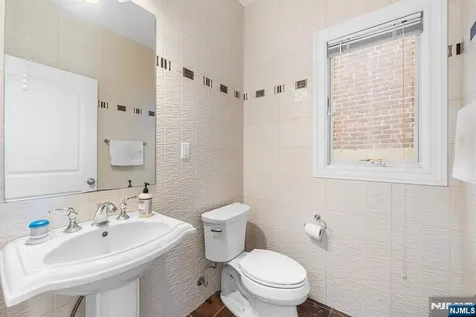 233 5th Street Fairview NJ 07022